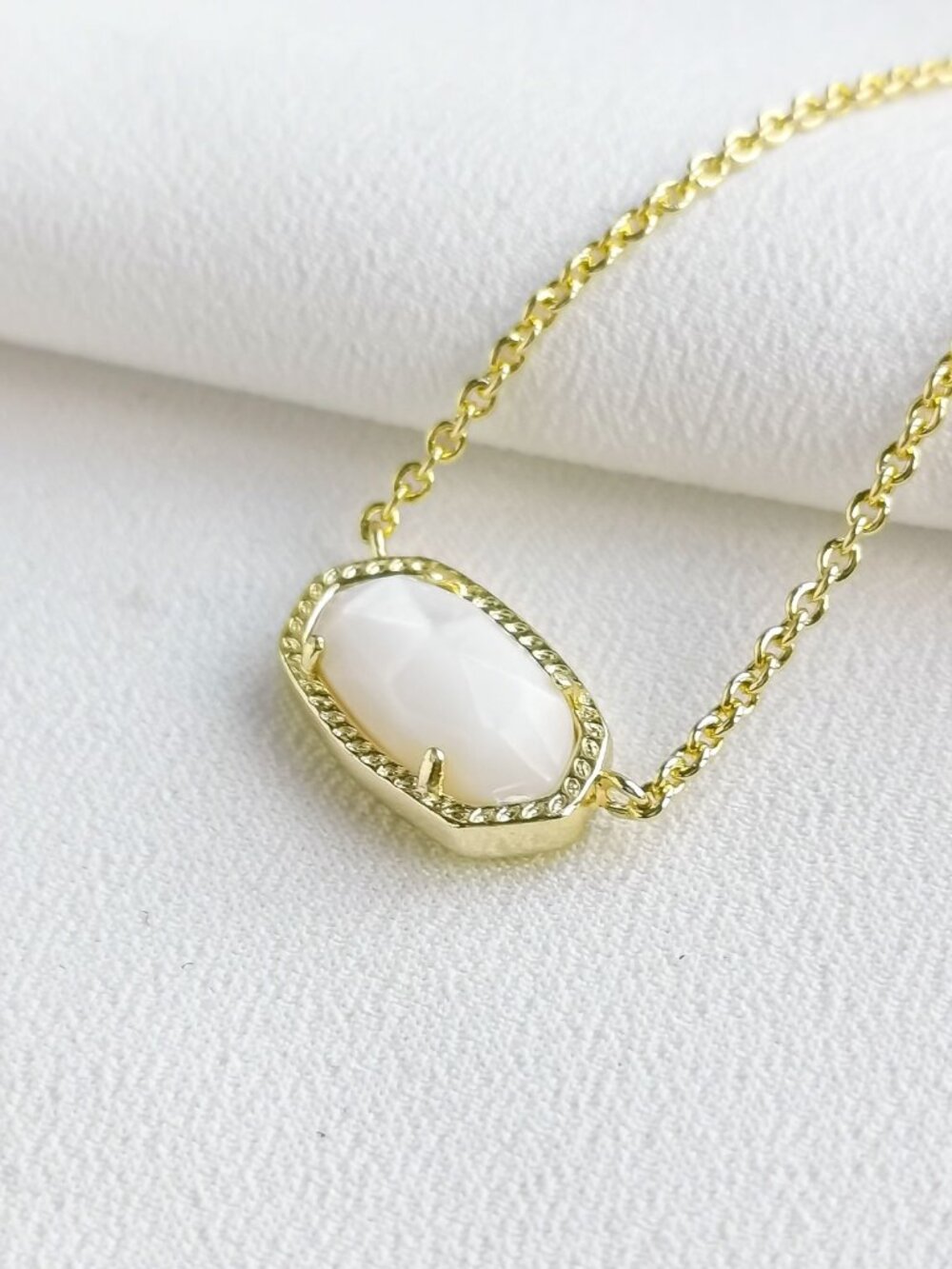 Kendra Scott Elisa White Pearl Gold Necklace | NEW